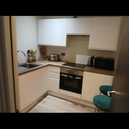 Cosy Family * Bradford (West Yorkshire)